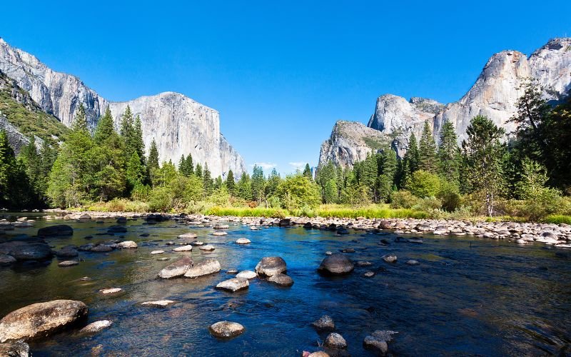 Yosemite Hotels
Yosemite Lodging